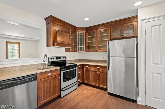 303 Mendham Rd, Bernardsville Boro, NJ 07924