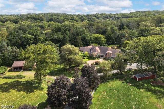 303 Mendham Rd, Bernardsville Boro, NJ 07924