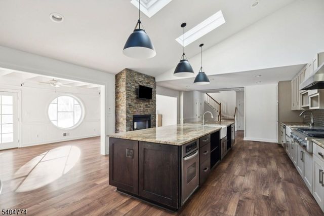 303 Mendham Rd, Bernardsville Boro, NJ 07924