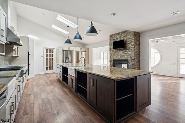 303 Mendham Rd, Bernardsville Boro, NJ 07924