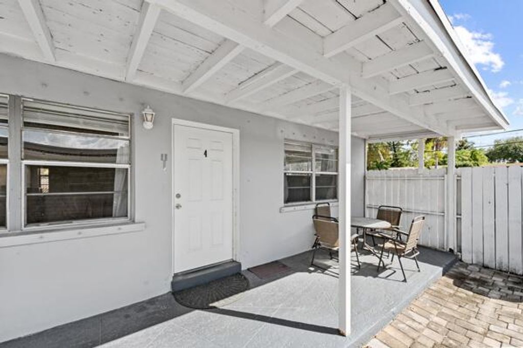 1127 NE 5th Avenue, Fort Lauderdale, FL 33304