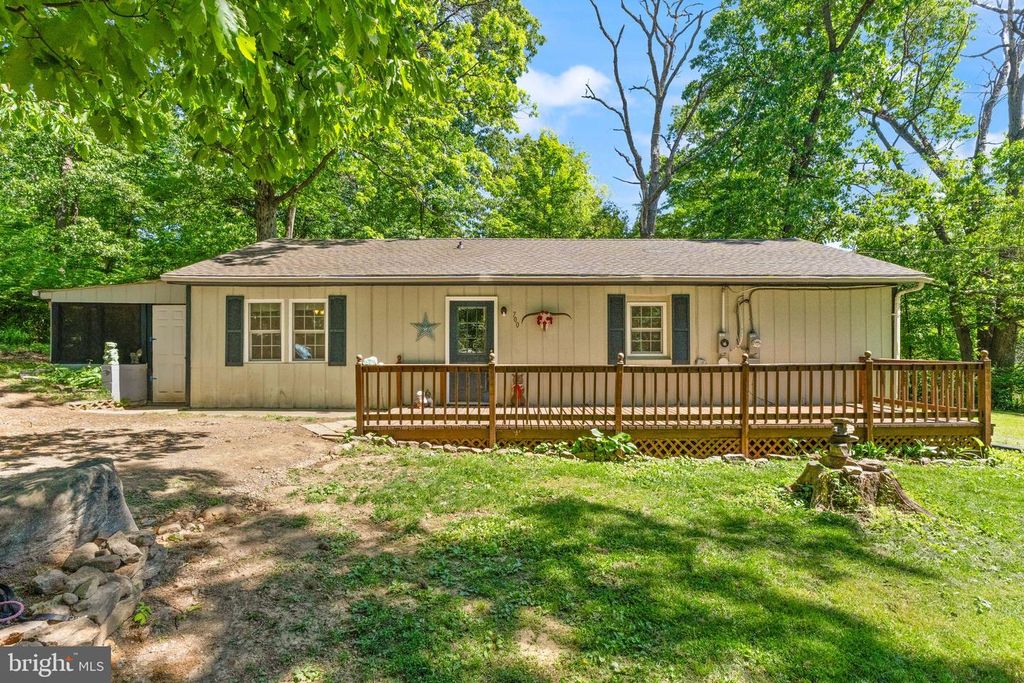 700 TOMAHAWK TRL, Winchester, VA 22602