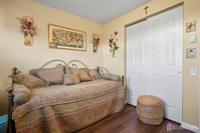 4 Aspen Plaza A, Monroe, NJ 08831