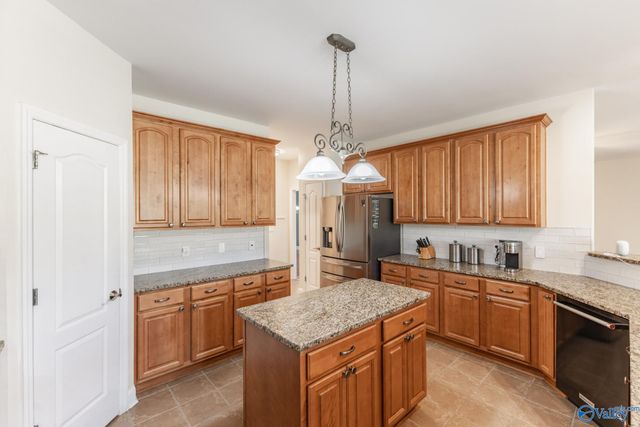 7006 Freedom Park Circle, Owens Cross Roads, AL 35763