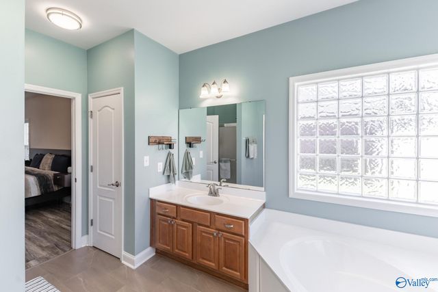 7006 Freedom Park Circle, Owens Cross Roads, AL 35763