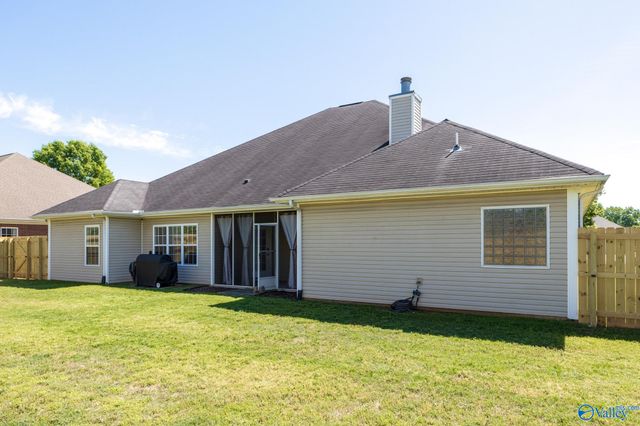 7006 Freedom Park Circle, Owens Cross Roads, AL 35763