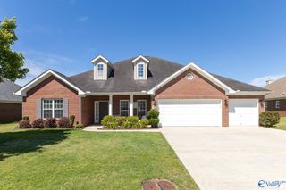7006 Freedom Park Circle, Owens Cross Roads, AL 35763