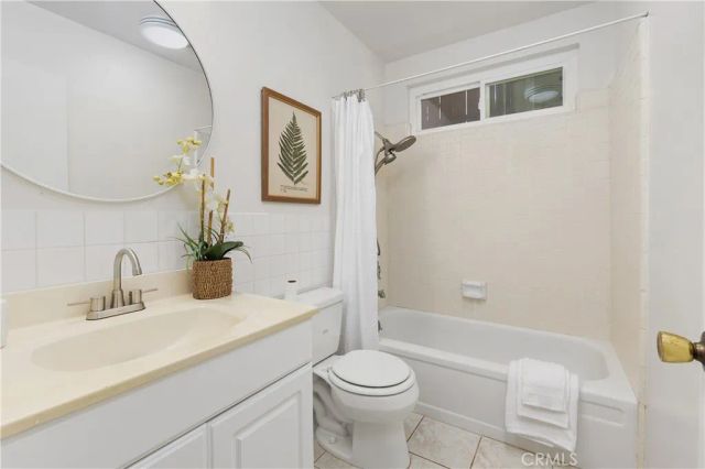 1707 Upperton, Los Angeles, CA 90042
