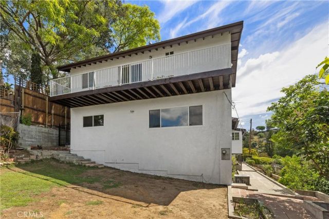 1707 Upperton, Los Angeles, CA 90042