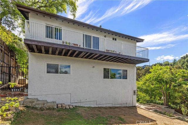 1707 Upperton, Los Angeles, CA 90042