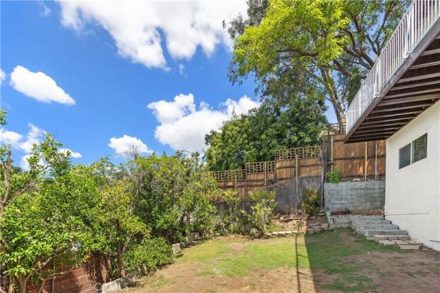1707 Upperton, Los Angeles, CA 90042