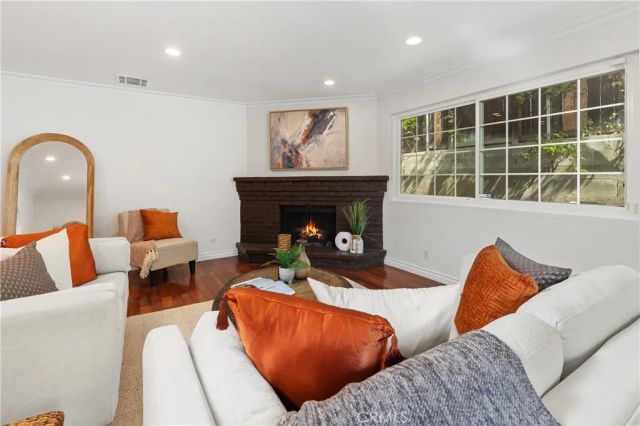 1707 Upperton, Los Angeles, CA 90042