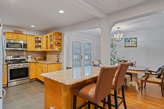 947 Glenwood Road, West Hempstead, NY 11552