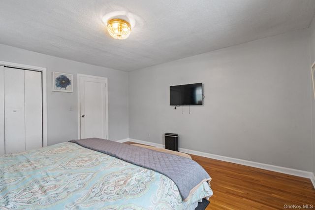 947 Glenwood Road, West Hempstead, NY 11552