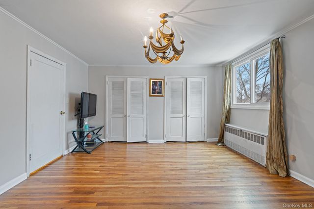 947 Glenwood Road, West Hempstead, NY 11552