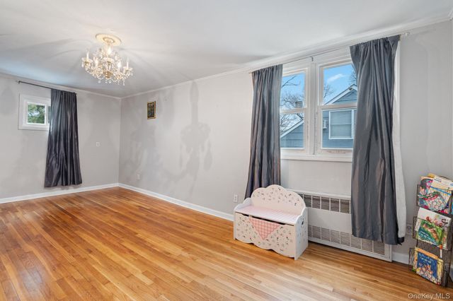 947 Glenwood Road, West Hempstead, NY 11552