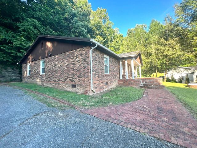 97 SIMONTON Drive, Harlan, KY 40831