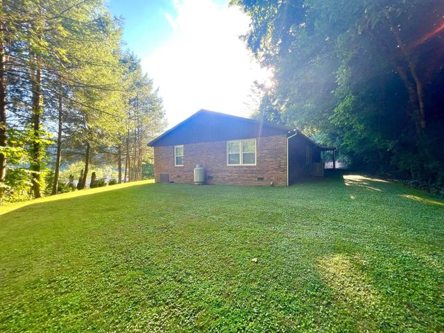 97 SIMONTON Drive, Harlan, KY 40831