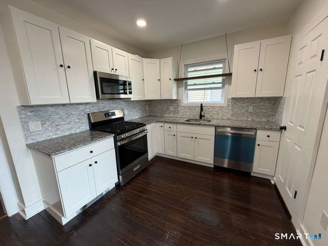 33 Marion Street 1st Fl., Bridgeport, CT 06606