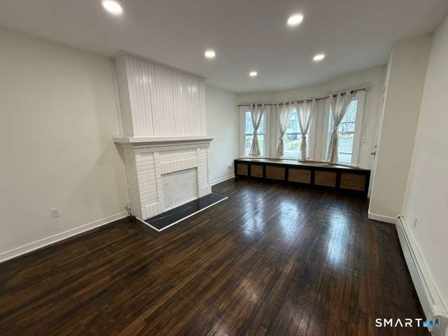 33 Marion Street 1st Fl., Bridgeport, CT 06606