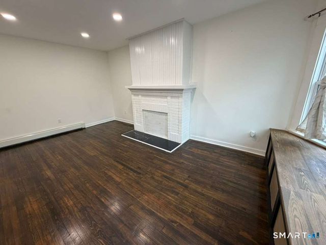 33 Marion Street 1st Fl., Bridgeport, CT 06606