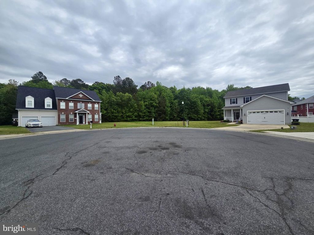 Image 3 of property listing at 112 AUDUBON CT, Cambridge, MD 21613