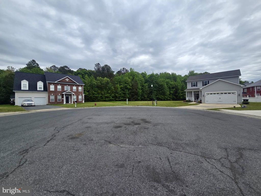 Image 6 of property listing at 112 AUDUBON CT, Cambridge, MD 21613