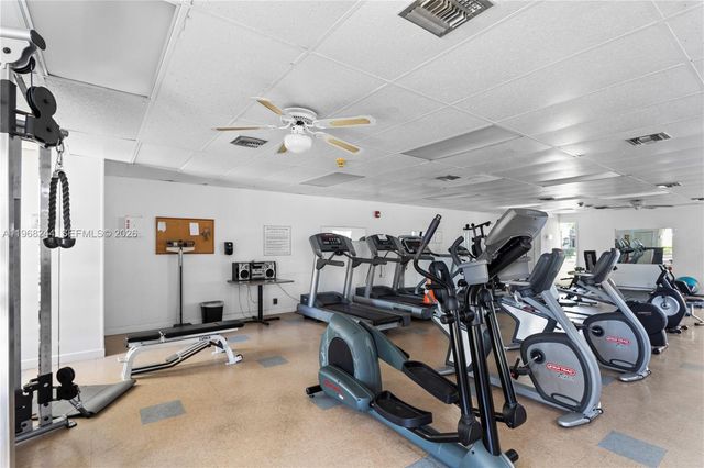 16750 NE 14th Ave 301, Miami, FL 33162