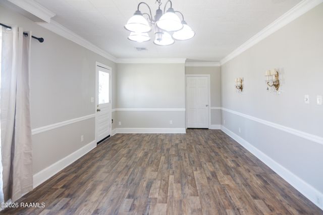 311 S Morgan Avenue, Broussard, LA 70518