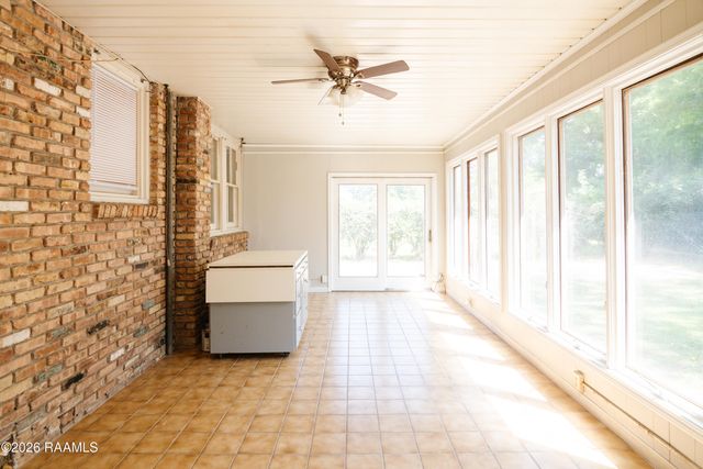 311 S Morgan Avenue, Broussard, LA 70518