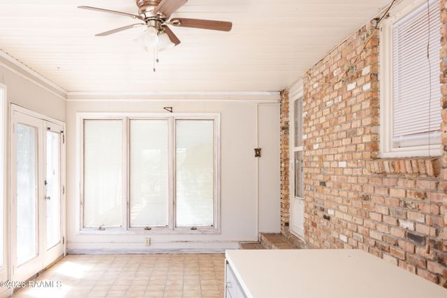 311 S Morgan Avenue, Broussard, LA 70518