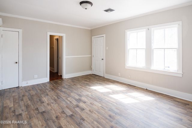 311 S Morgan Avenue, Broussard, LA 70518