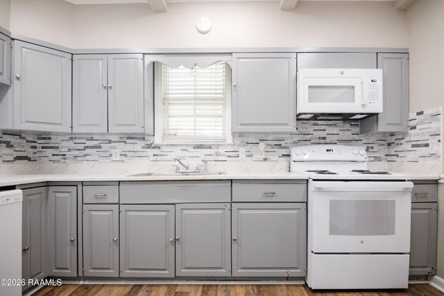 311 S Morgan Avenue, Broussard, LA 70518