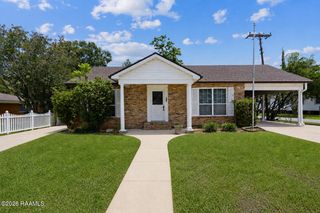 311 S Morgan Avenue, Broussard, LA 70518
