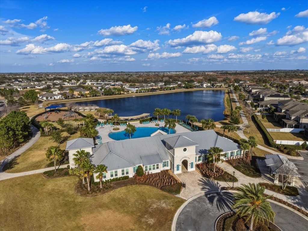 Image 38 of property listing at 11201 LELAND GROVES DRIVE, Riverview, FL 33579