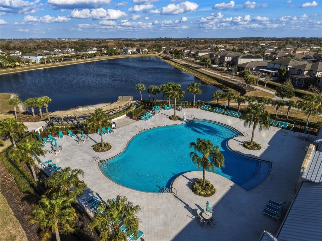 Image 39 of property listing at 11201 LELAND GROVES DRIVE, Riverview, FL 33579