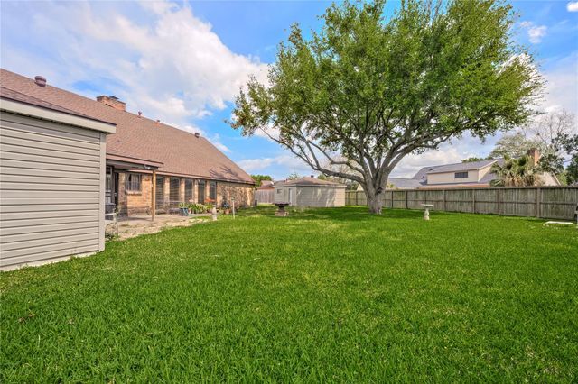 10406 Sagevale Court, Houston, TX 77089