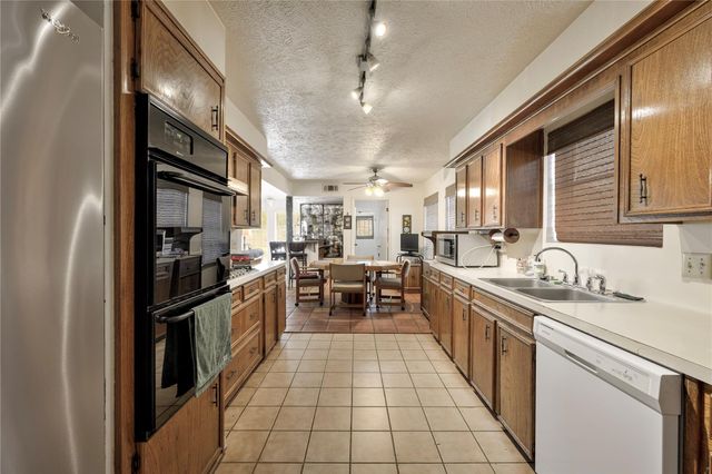 10406 Sagevale Court, Houston, TX 77089