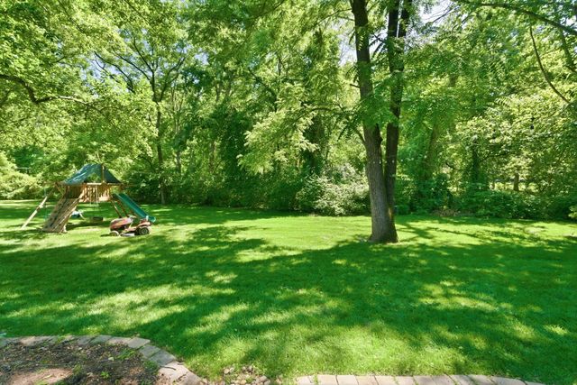 1909 Harpeth River Dr, Brentwood, TN 37027