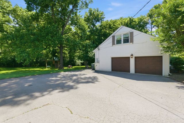 1909 Harpeth River Dr, Brentwood, TN 37027