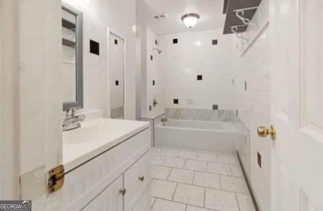 2518 Bradford Square NE, Atlanta, GA 30345