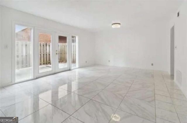 2518 Bradford Square NE, Atlanta, GA 30345