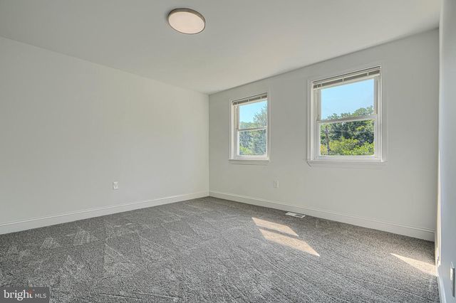 2322 DRUID PARK DR, Baltimore, MD 21215