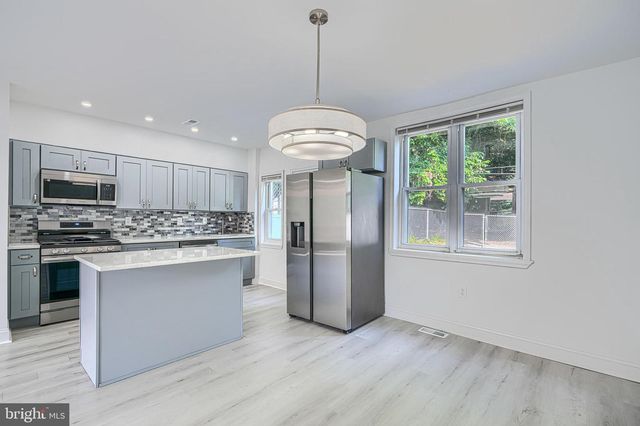 2322 DRUID PARK DR, Baltimore, MD 21215