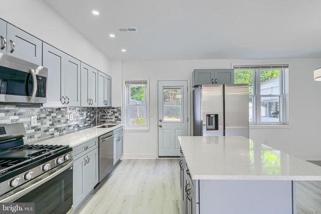 2322 DRUID PARK DR, Baltimore, MD 21215