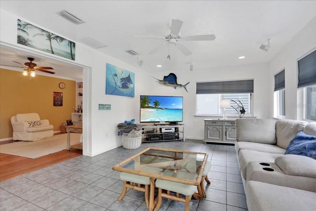 1940 NW 35TH STREET, Gainesville, FL 32605