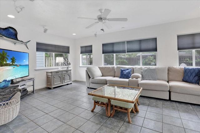 1940 NW 35TH STREET, Gainesville, FL 32605