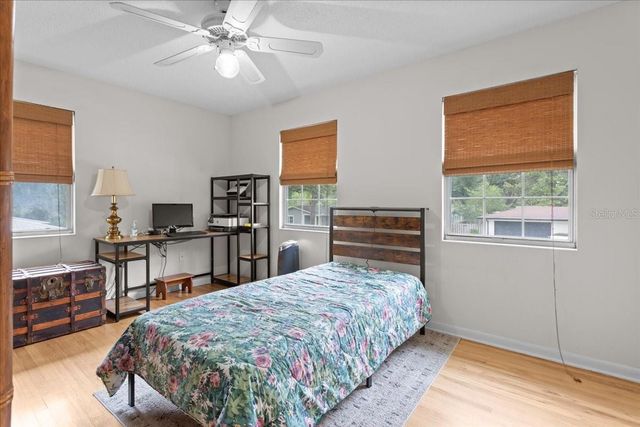 1940 NW 35TH STREET, Gainesville, FL 32605