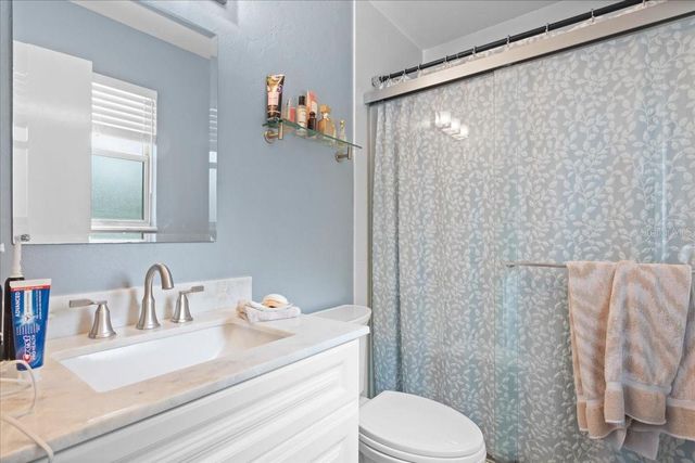 1940 NW 35TH STREET, Gainesville, FL 32605