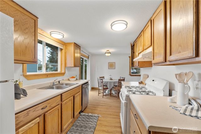 1975 Wilson Avenue, Enumclaw, WA 98022